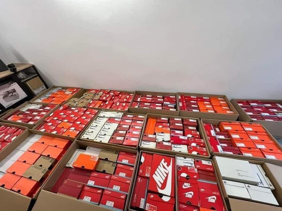 pallet of sneakers pallet of sneakers