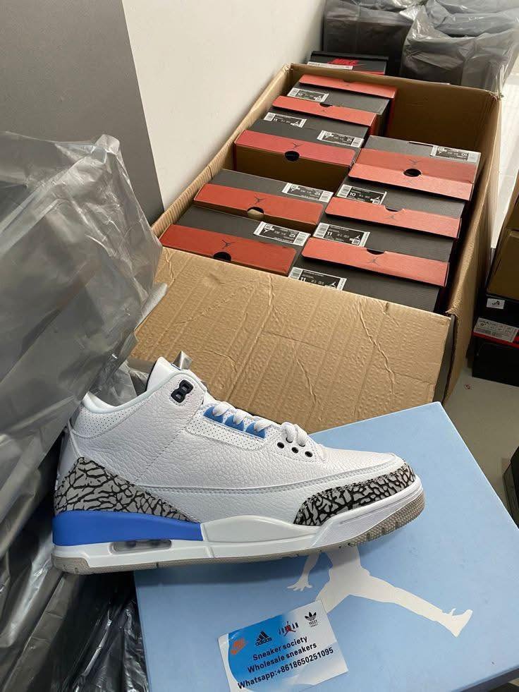 pallet of sneakers pallet of sneakers