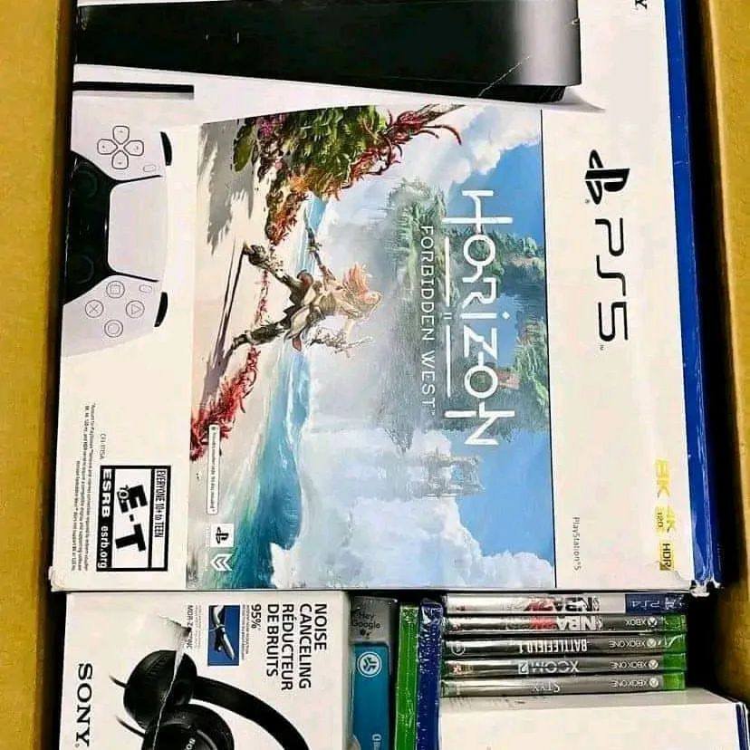 giant pallet of xbox & ps5 returns giant pallet of xbox & ps5 returns