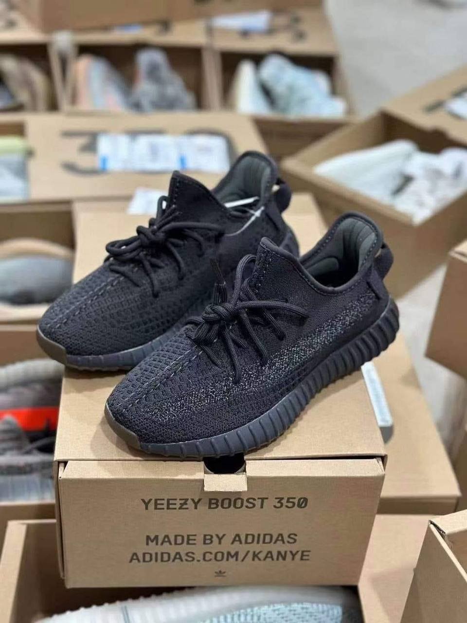 yeezy boost 350 v2 pallets yeezy boost 350 v2 pallets