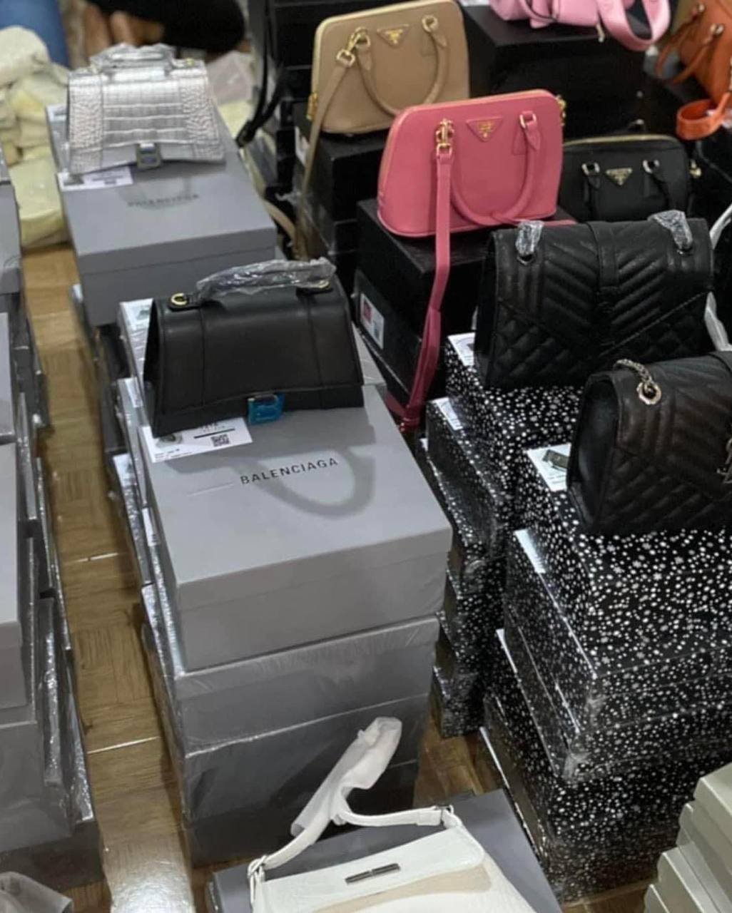 wholesale handbags pallet bulk liquidation sales wholesale handbags pallet bulk liquidation sales