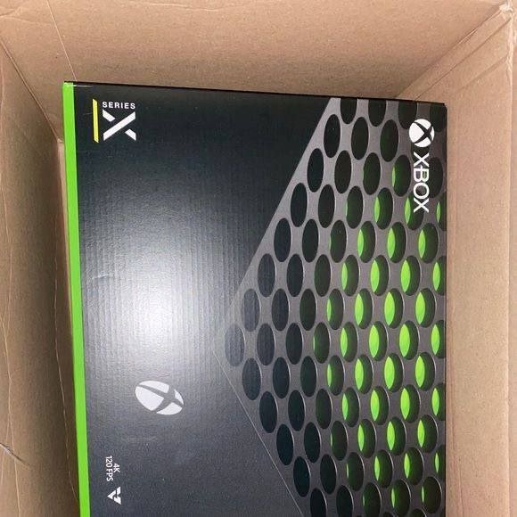 giant pallet of xbox & ps5 returns giant pallet of xbox & ps5 returns